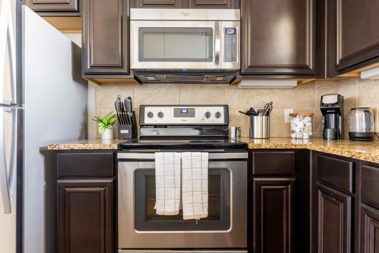 Bright And Spacious Apartments With Gym And Pool Access At Century Stone Hill North In Pflugerville, Austin Eksteriør billede